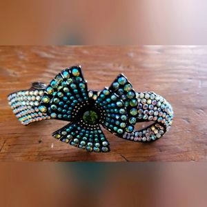 Vintage hair clip